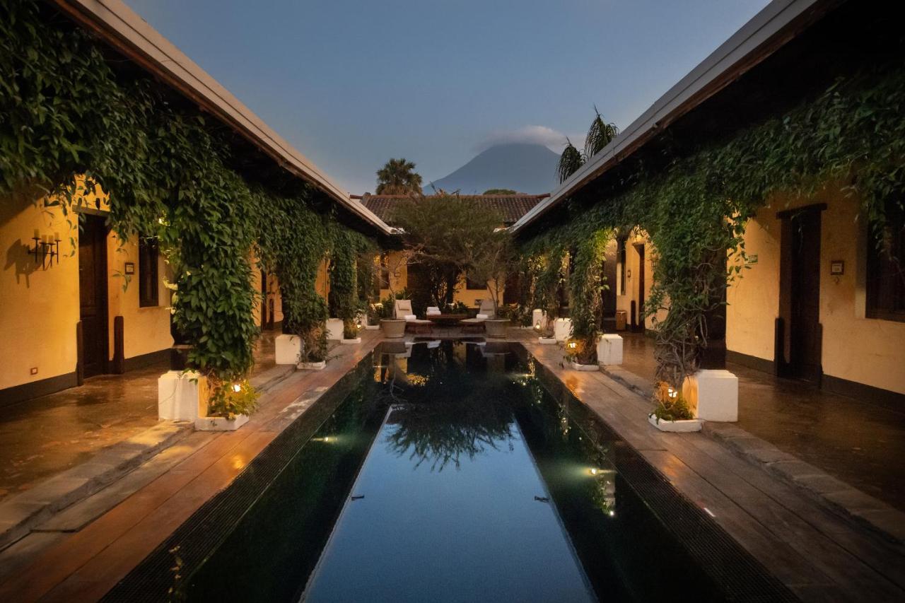 Porta Hotel Antigua Exterior photo