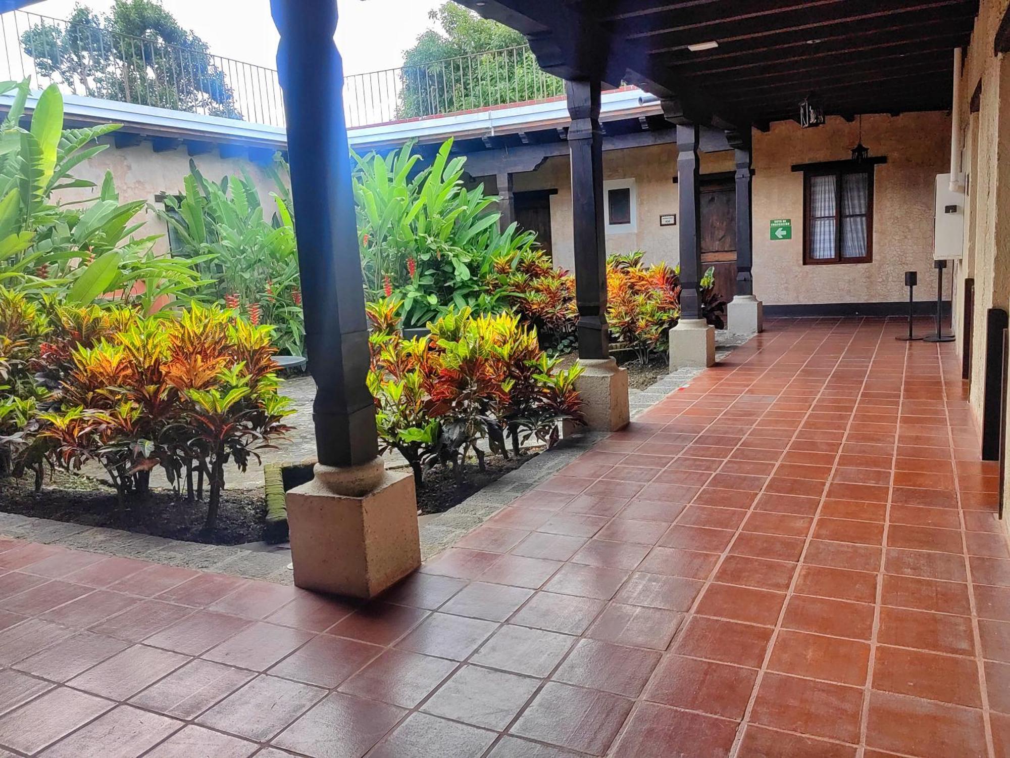 Porta Hotel Antigua Exterior photo